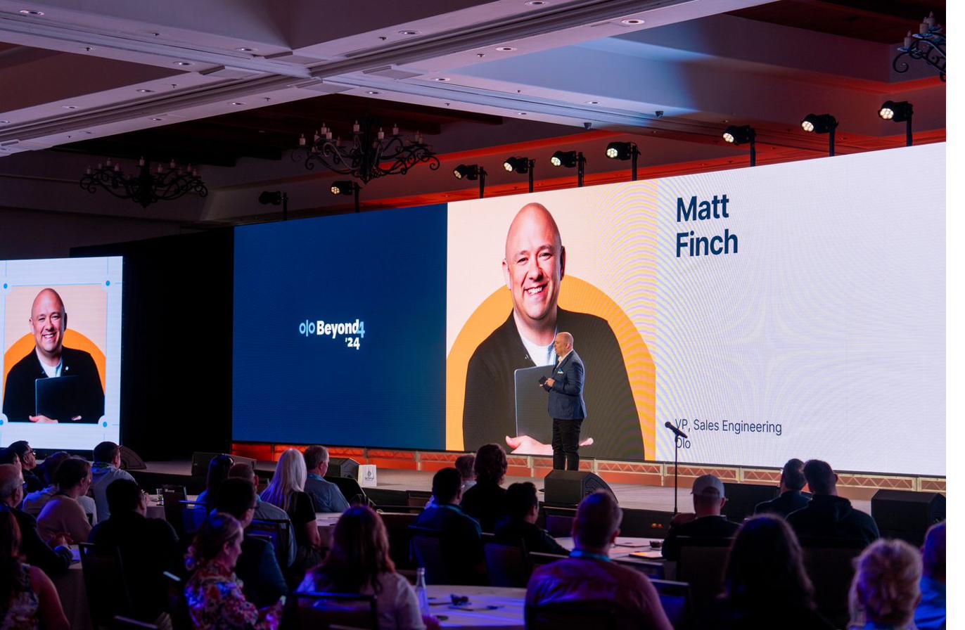 Matt Finch presenting to a live audience